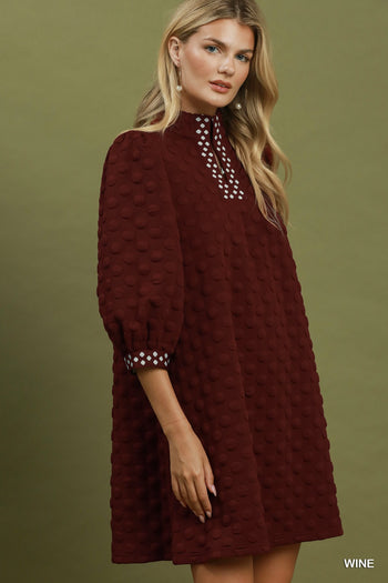 Umgee Jacquard Textured Swiss Dot Contrast Trim Shift Dress in Wine