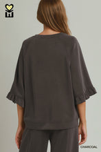 Load image into Gallery viewer, Umgee SPACEKNIT 3/4 Raglan Sleeve Top in Charcoal
