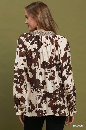 Umgee Cowhide Print Contrast Trim Blouse in Brown