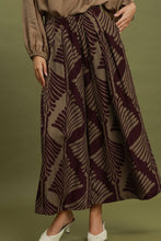 Load image into Gallery viewer, Umgee Abstract Botanical Print Wide Leg Pants in Plum
