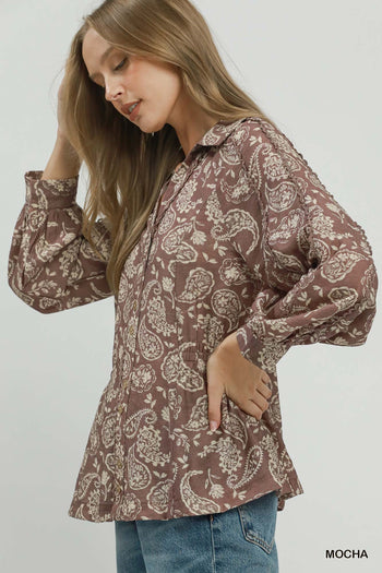 Umgee Paisley Print Button Front Peplum Blouse in Mocha