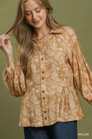 Umgee Paisley Print Button Front Peplum Blouse in Willow