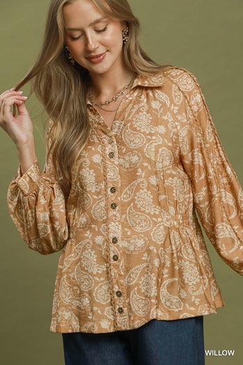 Umgee Paisley Print Button Front Peplum Blouse in Willow