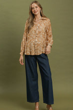 Load image into Gallery viewer, Umgee Paisley Print Button Front Peplum Blouse in Willow
