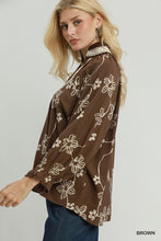 Load image into Gallery viewer, Umgee Floral Print Contrast Lace Trim Blouse in Brown
