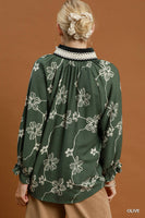 Umgee Floral Print Contrast Lace Trim Blouse in Olive