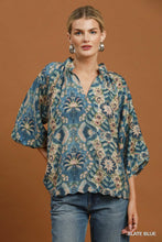 Load image into Gallery viewer, Umgee Abstract Print Balloon Sleeve Top in Slate Blue
