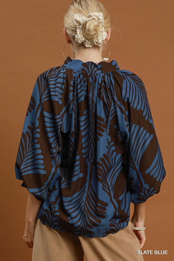 Umgee Abstract Leaf Print V-Neck Balloon Sleeve Blouse in Slate Blue