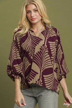 Load image into Gallery viewer, Umgee Abstract Leaf Print V-Neck Balloon Sleeve Blouse in Plum
