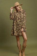 Load image into Gallery viewer, Umgee Corduroy Floral Print Collared Shift Dress in Mocha

