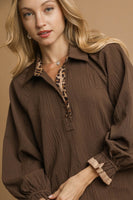 Umgee Textured Top with Contrasting Trim in Brown