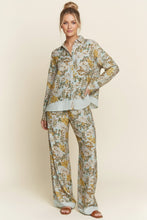 Load image into Gallery viewer, J.nna Paisley Floral Print Set in Blue Combo
