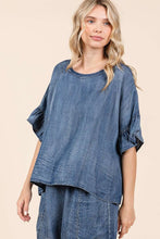 Load image into Gallery viewer, Mittoshop Oversized Chambray Top in Dark Denim
