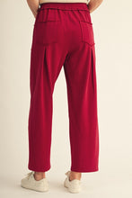 Load image into Gallery viewer, Jodifl Drawstring Waist Raw Cut Detail Sweatpants in Burgundy
