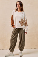 BiBi Color Block Textured Ribbed Knit Top with Flower Patches in Ivory/Brown