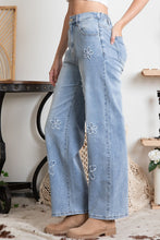 Load image into Gallery viewer, BlueVelvet Denim Jeans with Star Patches in Denim
