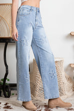 Load image into Gallery viewer, BlueVelvet Denim Jeans with Star Patches in Denim
