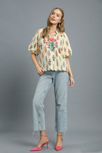 Load image into Gallery viewer, Umgee Floral Print Top with Embroidery in Cream Mix
