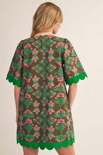 Jodifl Scallop Edge Detail Baroque Floral Shift Dress in Brown