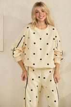 Load image into Gallery viewer, Veveret Charming Polka Dot Lounge Set in Cream/Black
