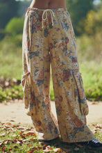Load image into Gallery viewer, Davi &amp; Dani Floral Print Wide Leg Pants in Yellow
