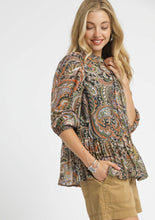 Load image into Gallery viewer, Umgee Paisley Print Peplum Top in Green/Orange
