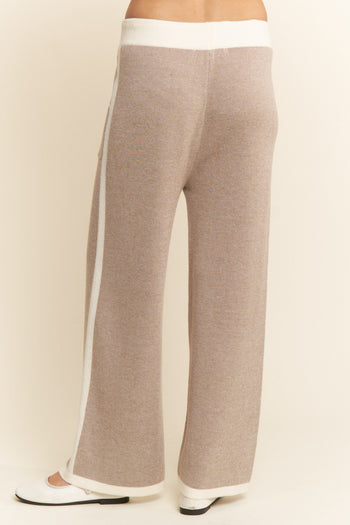 J.nna 2 Piece Knit Sweater Set in Cream Light Sand