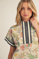 Jodifl Color Rib Band Contrast Zip Up Floral Top in Oatmeal