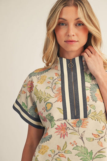 Jodifl Color Rib Band Contrast Zip Up Floral Top in Oatmeal
