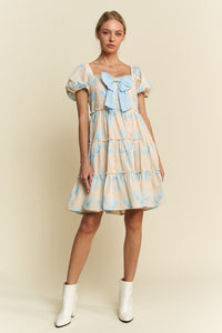 Davi & Dani Bow Print Tiered Mini Dress in Blue