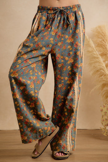 BiBi Washed Floral Denim Side Lace Trim Pants in Washed Denim