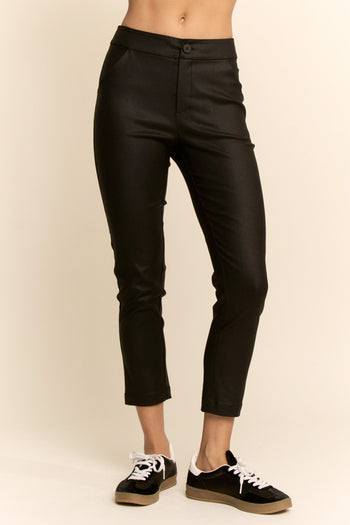 Davi & Dani Fitted Cropped Length Pants in Black
