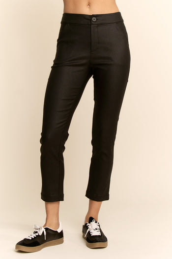 Davi & Dani Fitted Cropped Length Pants in Black