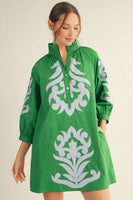 Jodifl Baroque Floral Applique Shift Dress in Kelly Green