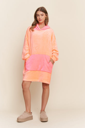 J.nna Neon Color Block Hooded Loungewear Dress in Neon Coral