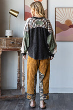 Load image into Gallery viewer, Oli &amp; Hali OVERSIZED Plaid Mix Top in Black
