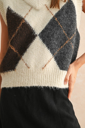 Miou Muse Argyle Pattern Soft Knit Sweater Vest in Cream Multi
