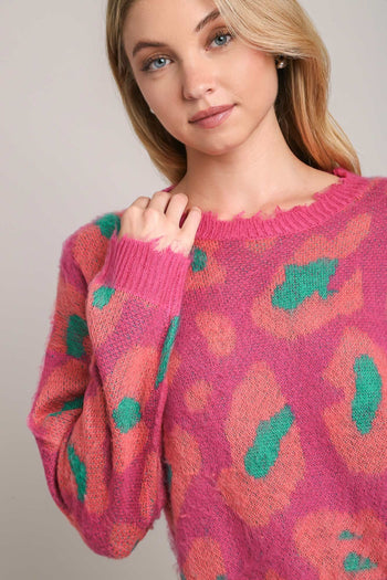Umgee Leopard Sweater With Destroyed Rib Band Pullover Sweater in Magenta