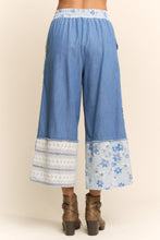 Load image into Gallery viewer, Davi &amp; Dani Printed Denim and Lace Pants in Light Denim Multi
