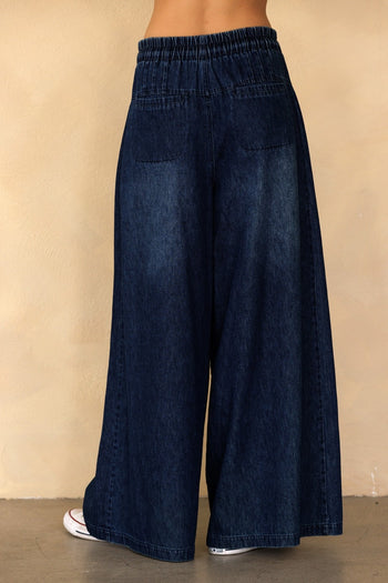 Storia Dark Wash Drawstring Wide-leg Pants in Denim
