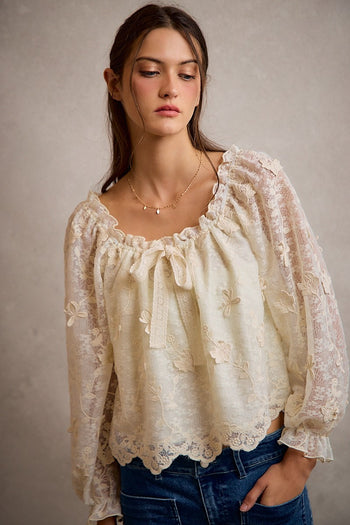 So Me 3D Floral Lace Scallop Edge Blouse in Cream