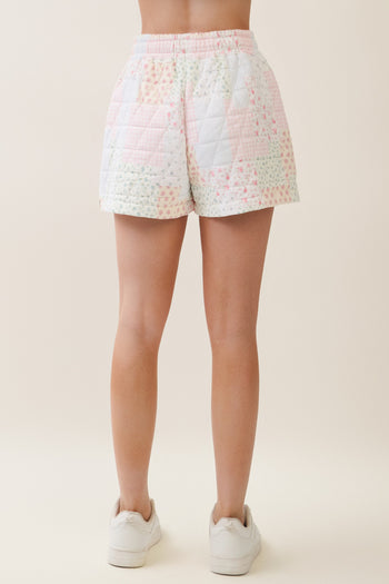 Veveret Floral Patchwork Quilted Shorts in Pink
