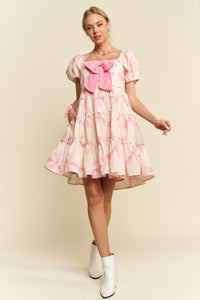 Davi & Dani Bow Print Tiered Mini Dress in Pink