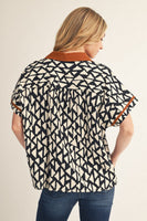 Jodifl Contrast Accent Loose Fit Geo Print Top in Black