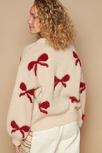 Load image into Gallery viewer, POL OVERSIZED Bow Pattern Sweater in Almond/Red
