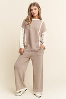 J.nna 2 Piece Knit Sweater Set in Cream Light Sand