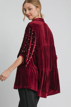 Load image into Gallery viewer, Umgee Velvet Tunic Top with Pearls in Wine
