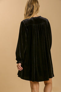Umgee Velvet Dress with Puff Sleeves and Split Neckline in Black Dresses Umgee   