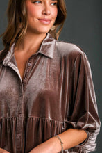 Load image into Gallery viewer, Umgee Velvet Tunic Top in Almond  Umgee   
