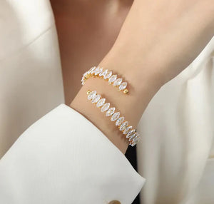 Making Statements Bracelet in Gold